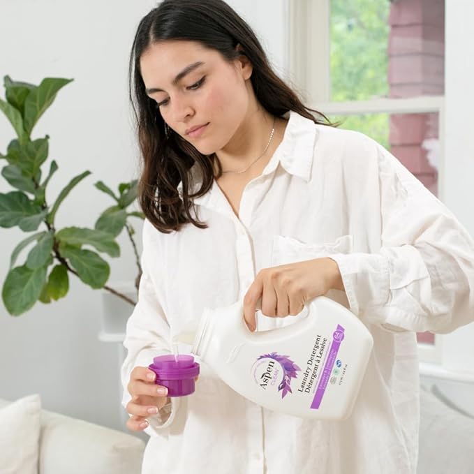 Natural Laundry Detergent Lavender & Lemongrass - 100% Natural, Organic, HE Liquid Laundry Detergent - Vegan, Cruelty-Free, Biodegradable - Safe for Babies, Pets & Kids - EWG Certified (2